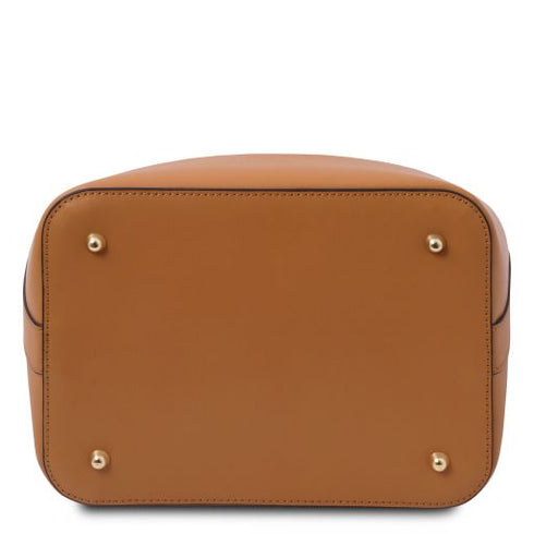 Vittoria - Leather bucket bag